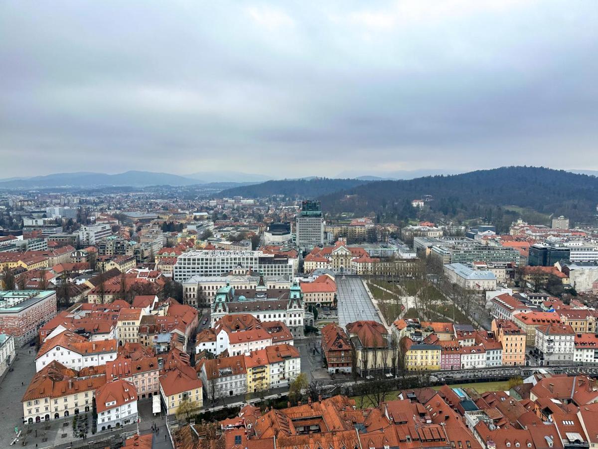 Apartment Ema Ljubljana Bagian luar foto